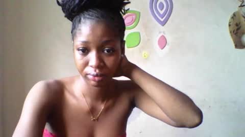Snapshot of wet_pussy200 chatting on October 21, 2025, 8:15 am Bella online show from October 21, 2025, 8:15 am