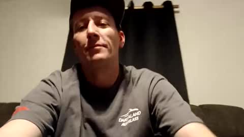 wetduck77777 online show from December 14, 2025, 8:30 am