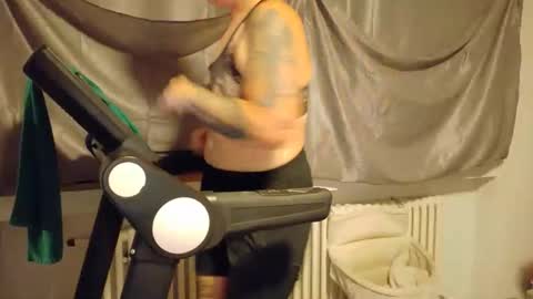 Wetgerman online show from October 1, 2025, 9:10 pm