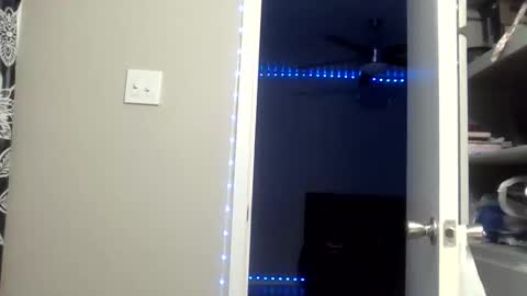 Snapshot of wetkyliecreams chatting on October 3, 2025, 3:58 am Kylie online show from October 3, 2025, 3:58 am