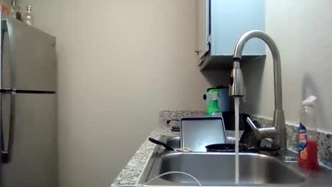 Snapshot of wetkyliecreams chatting on November 4, 2025, 10:20 pm Kylie online show from November 4, 2025, 10:20 pm