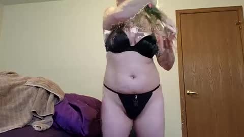 wetness3387 online show from June 22, 2026, 7:33 pm