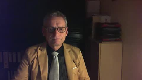 Snapshot of wetsuitedman chatting on February 20, 2025, 5:51 pm Franz online show from February 20, 2025, 5:51 pm