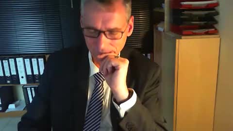 Franz online show from October 25, 2025, 10:45 am