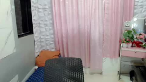 wettie_varsha online show from March 12, 2026, 4:51 am
