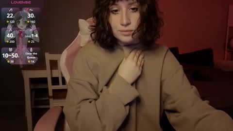 Snapshot of whatamarrie chatting on September 18, 2025, 12:29 pm Marrie online show from September 18, 2025, 12:29 pm