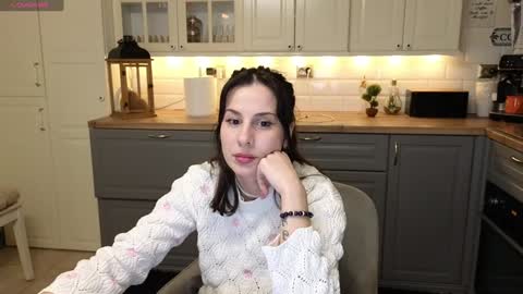 Snapshot of whats_her_name chatting on January 13, 2025, 2:11 pm Victoria Maria online show from January 13, 2025, 2:11 pm