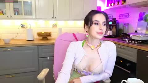Snapshot of whats_her_name chatting on April 26, 2026, 9:45 pm Victoria Maria online show from April 26, 2026, 9:45 pm