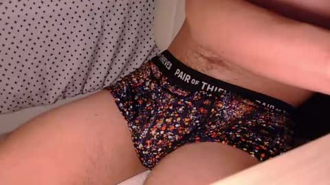 Hot online show from April 14, 2026, 3:56 am