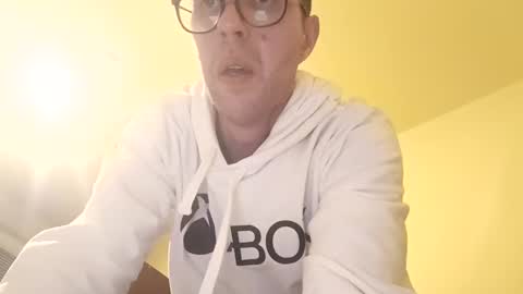 stoffy online show from November 16, 2025, 5:02 am