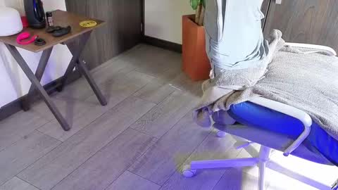 Will online show from March 25, 2026, 2:12 pm