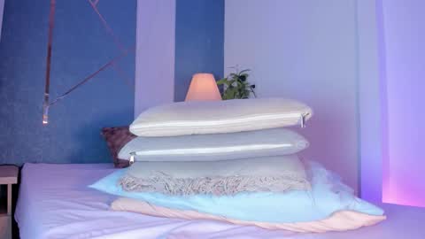 Sara  online show from March 27, 2026, 9:58 pm