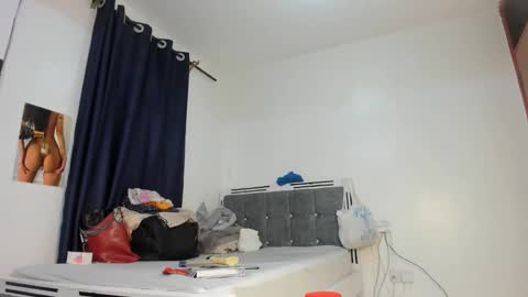 whinebby online show from November 19, 2025, 7:47 pm