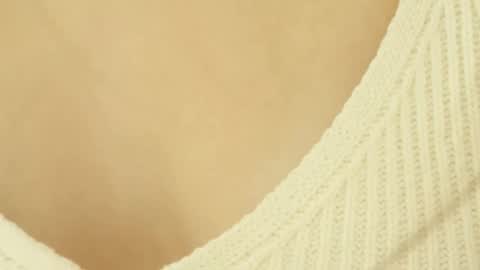 Snapshot of whisper_of_love chatting on October 15, 2025, 5:18 am Naomi online show from October 15, 2025, 5:18 am