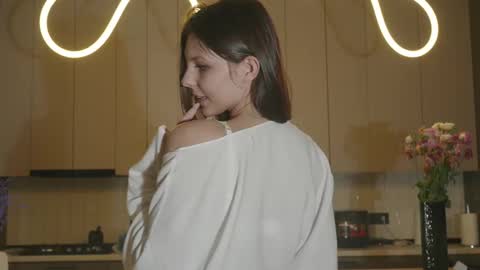 Snapshot of whisper_of_love chatting on November 8, 2025, 2:23 am Naomi online show from November 8, 2025, 2:23 am