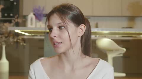 Snapshot of whisper_of_love chatting on November 9, 2025, 2:10 am Naomi online show from November 9, 2025, 2:10 am