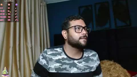 Snapshot of whispers_caplan chatting on January 23, 2025, 12:04 am yors online show from January 23, 2025, 12:04 am