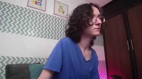 Snapshot of white_king4 chatting on October 6, 2025, 2:47 pm white_king4 online show from October 6, 2025, 2:47 pm