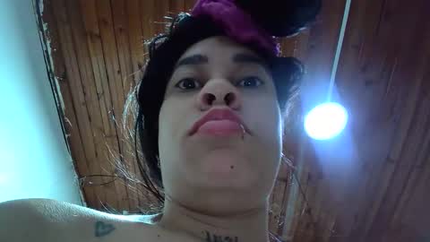 white_sexy_ online show from October 18, 2025, 11:11 am