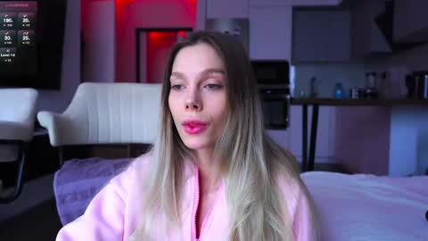 Snapshot of whitebanny chatting on January 17, 2026, 7:57 am Kate online show from January 17, 2026, 7:57 am