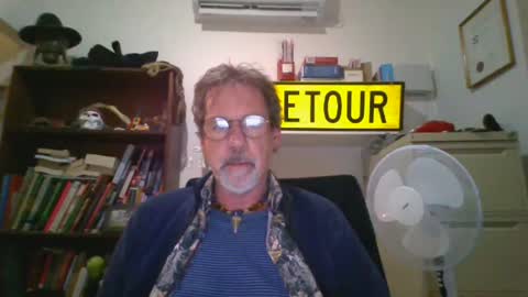 whiteboomer online show from June 17, 2026, 8:39 am