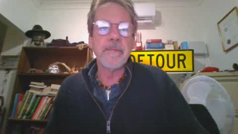 whiteboomer online show from June 22, 2026, 8:55 am
