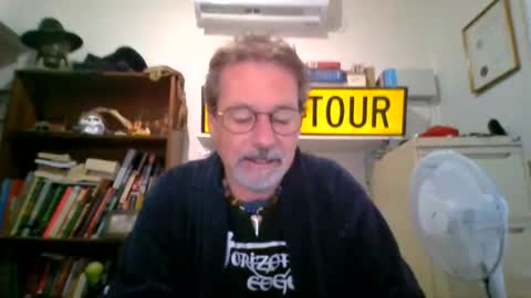 whiteboomer online show from July 7, 2026, 9:52 pm