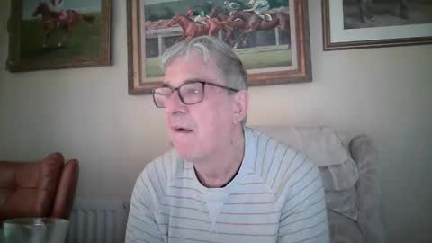 whitebriefs009 online show from October 2, 2025, 8:32 am