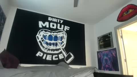 just  str8 stud nut  1000 online show from February 11, 2026, 9:31 pm