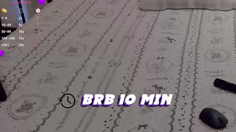 whitehelenn online show from February 17, 2026, 6:25 pm