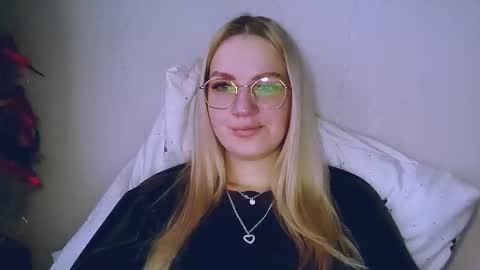 whitehex666 online show from January 11, 2026, 8:08 am