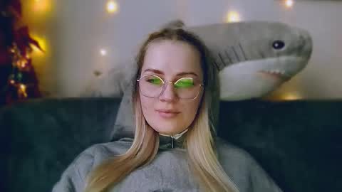 whitehex666 online show from January 13, 2026, 1:16 pm