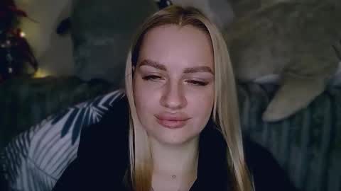 whitehex666 online show from March 10, 2026, 8:14 pm