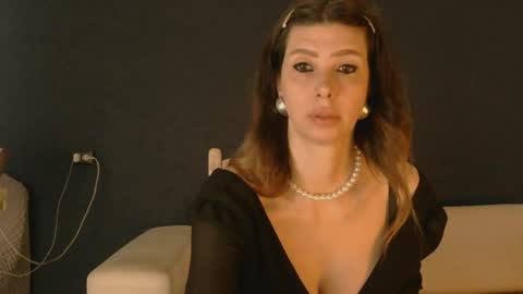 Snapshot of whitequeen888 chatting on May 18, 2026, 7:58 am White Queen online show from May 18, 2026, 7:58 am