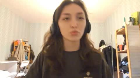 Cindy online show from March 18, 2026, 6:22 pm