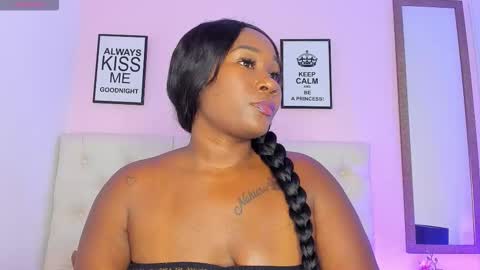 Snapshot of whitneywells chatting on October 23, 2025, 2:22 am whitney online show from October 23, 2025, 2:22 am