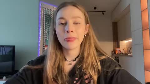 Alisa online show from January 21, 2025, 7:04 am