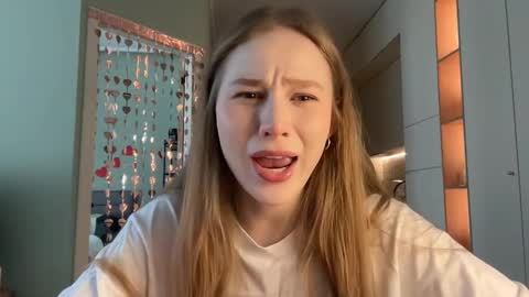 Alisa online show from March 9, 2025, 7:12 am