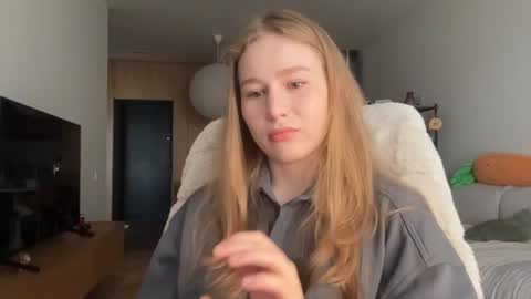 Alisa online show from September 10, 2025, 7:19 am