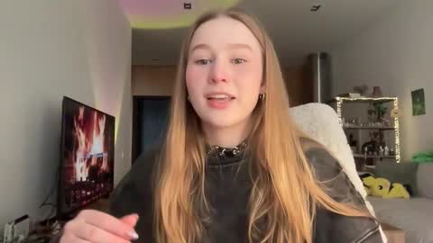 Snapshot of whoisalisa chatting on February 11, 2026, 7:46 am Alisa online show from February 11, 2026, 7:46 am