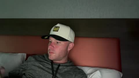 whoops1017 online show from April 28, 2026, 10:48 pm