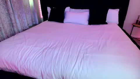 Little Whorey Tori online show from November 11, 2025, 2:28 pm