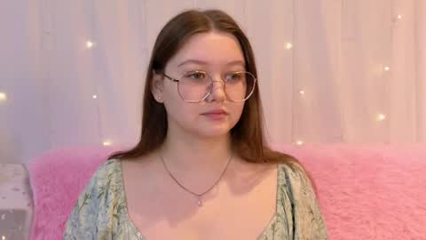 Sarah online show from February 2, 2025, 5:21 am