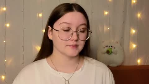 Sarah online show from February 7, 2025, 4:37 am