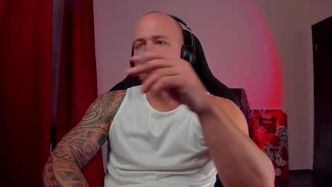 VI online show from October 28, 2025, 6:10 pm