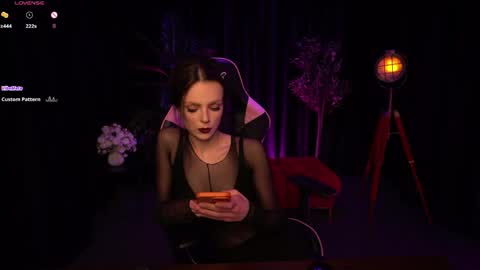 Snapshot of wild_alice_me chatting on June 3, 2026, 3:50 pm Alice online show from June 3, 2026, 3:50 pm