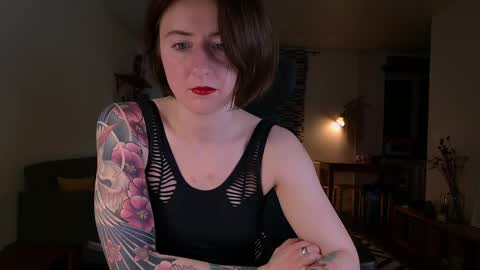 wild_peony online show from December 13, 2024, 8:37 pm