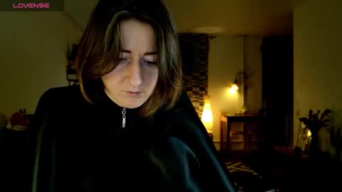 wild_peony online show from January 11, 2026, 7:41 pm