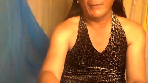 wild_sunflower11 online show from July 13, 2026, 2:20 pm
