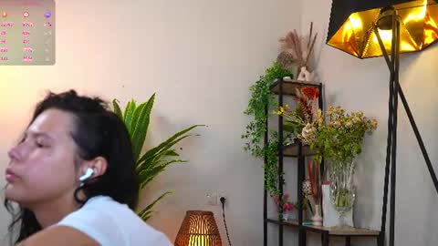 Mia online show from June 16, 2026, 4:04 am